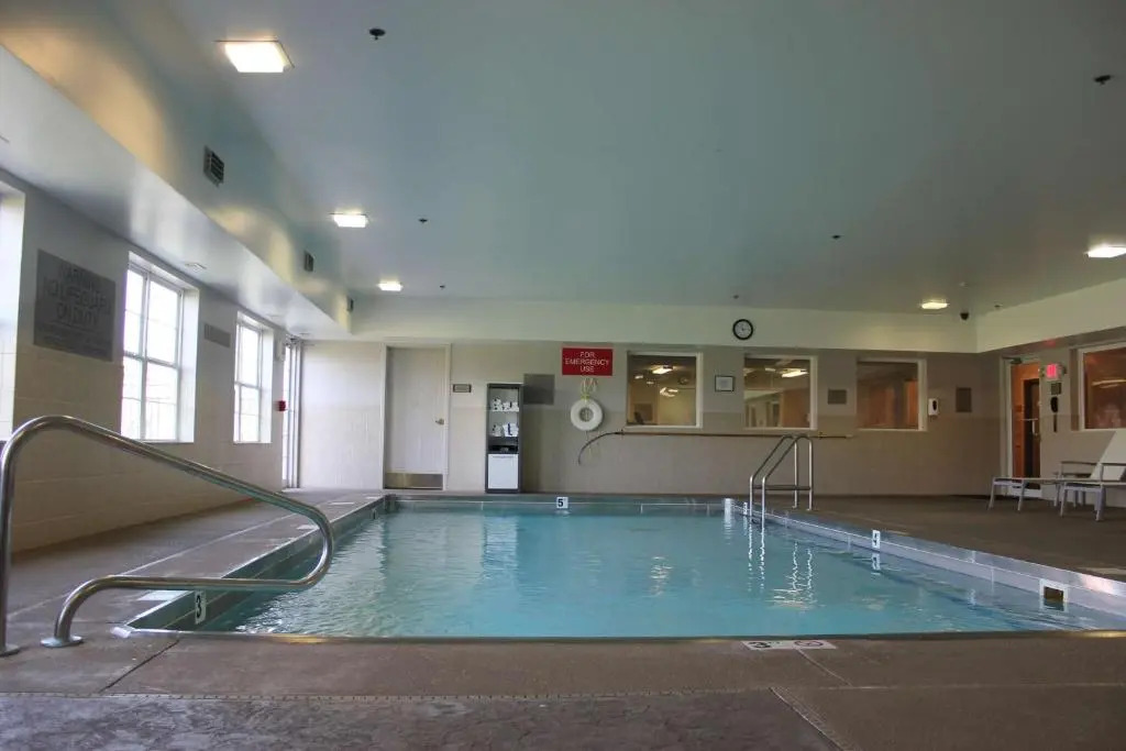 Country Inn & Suites by Radisson, Marion, IL
