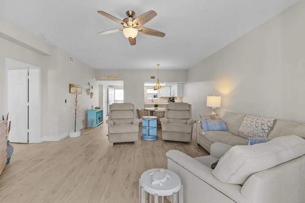 Casa Marina 432 Newly Remodeled, Water View 2 Bedroom Condo