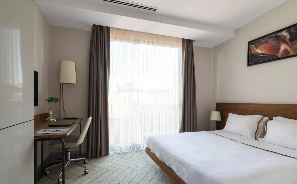 Upsuites Hotel