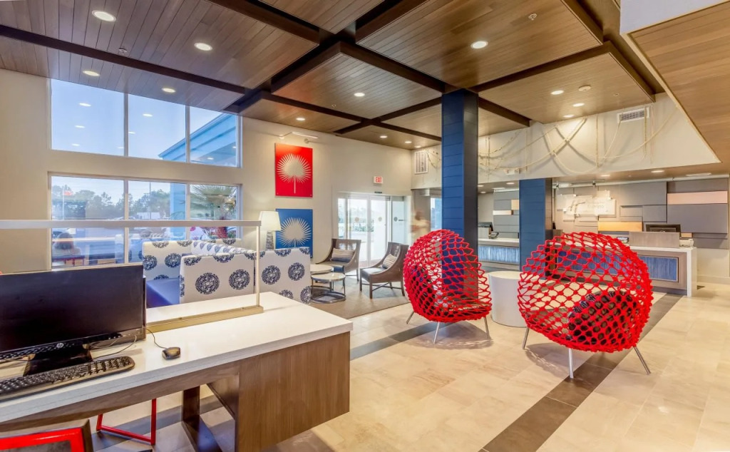 Holiday Inn Express Orange Beach - On The Beach by IHG