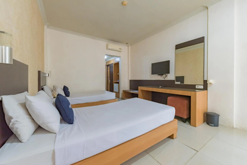 Crown Hotel Tasikmalaya