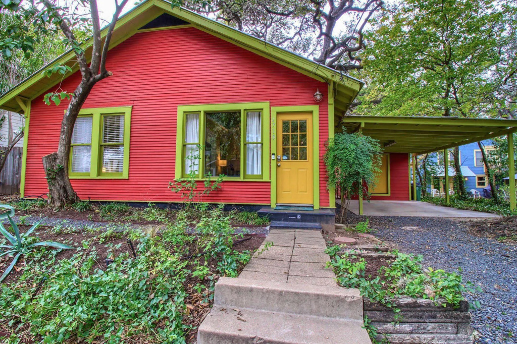 Travis Heights Modern I