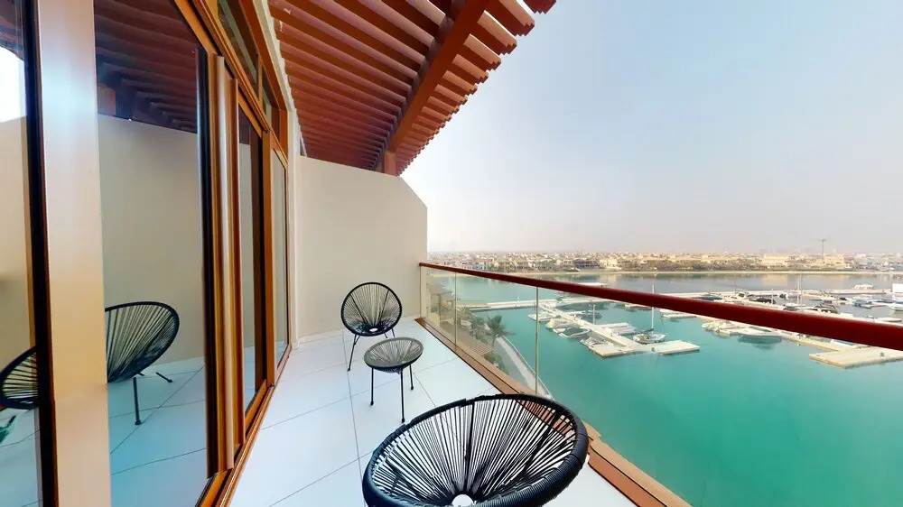 Tanin - Designer Studio With Mesmerizing Sea View