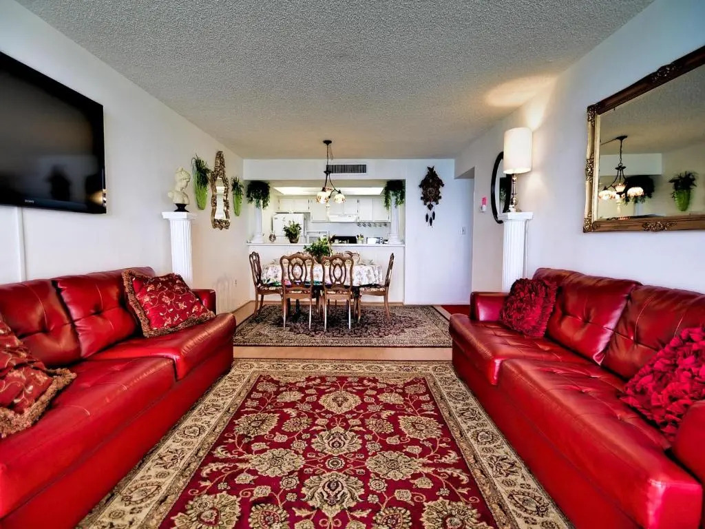 440 West Condos 1408N