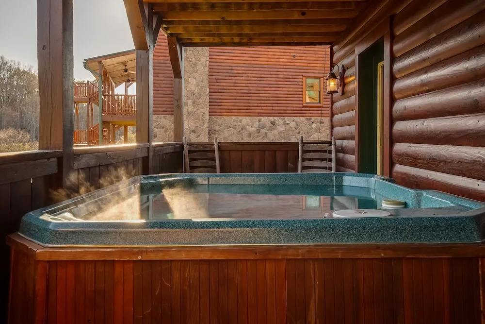 Heavenly Escape Crossing Resort Cabin w Hot Tub Arcade Games and More