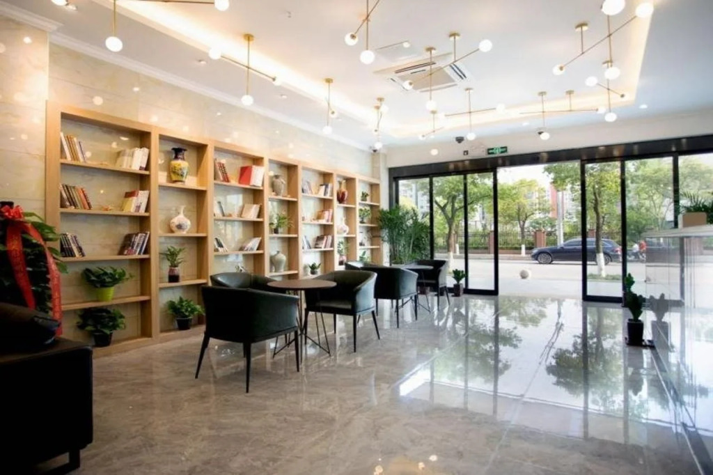 GreenTree Inn Express Shanghai Pudong Lingang New City Yunhan Road