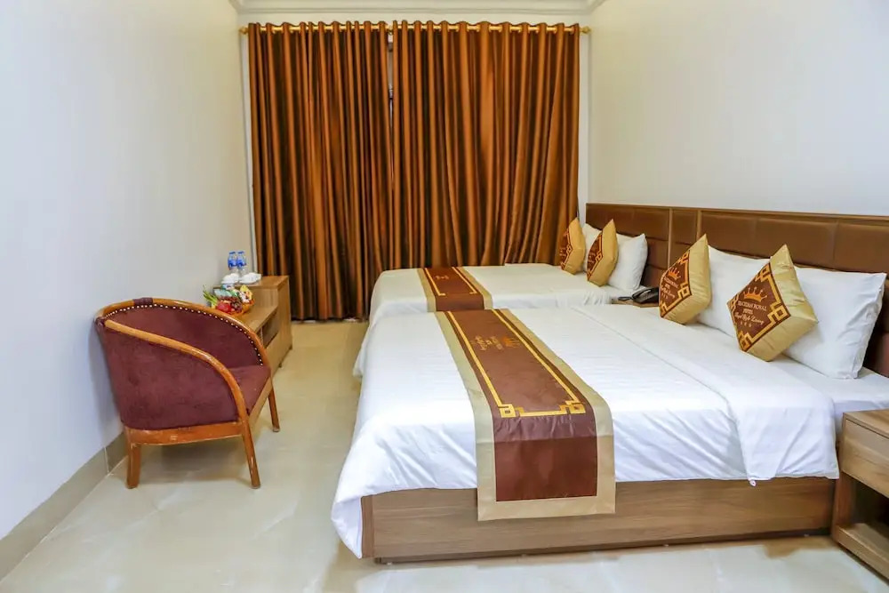 Vạn Xuân Royal Hotel