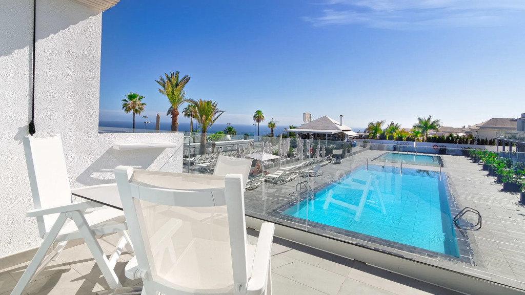 Ura Hotels Lara Adults Only
