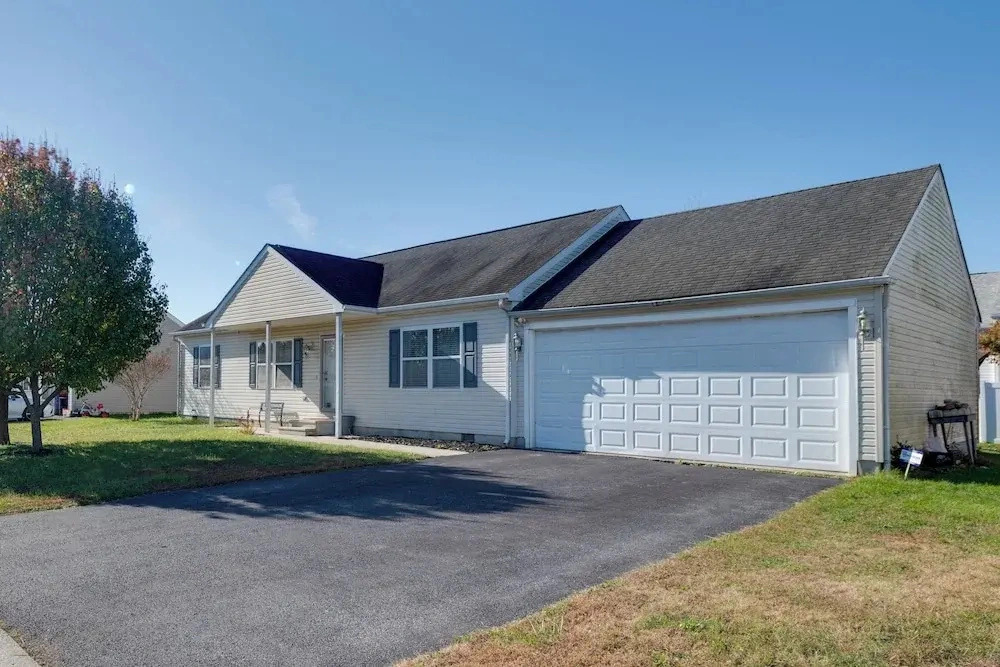 Milton Getaway Near Beach w/ Deck & Yard