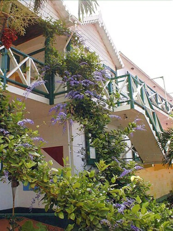 Scout's Place Hotel