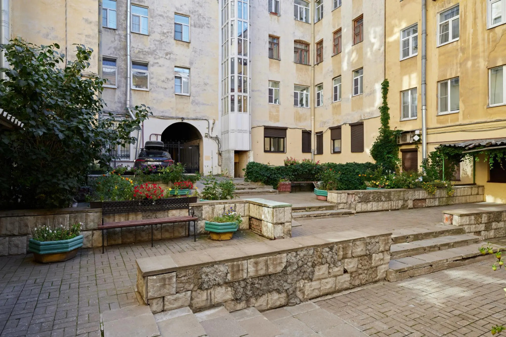 Веста на Гагаринской 30