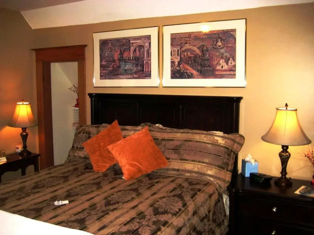 Phoenix House B&B