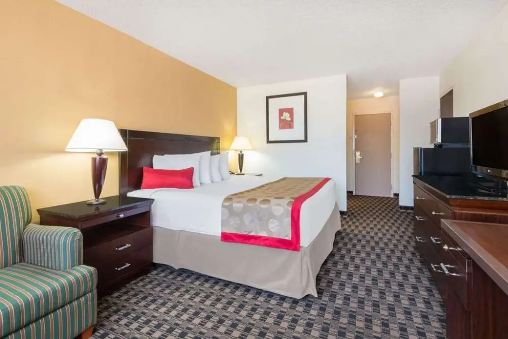 Ramada Laramie