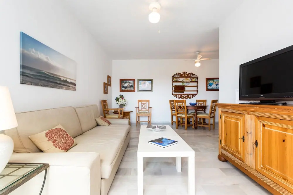 Holi-Rent Las Olas
