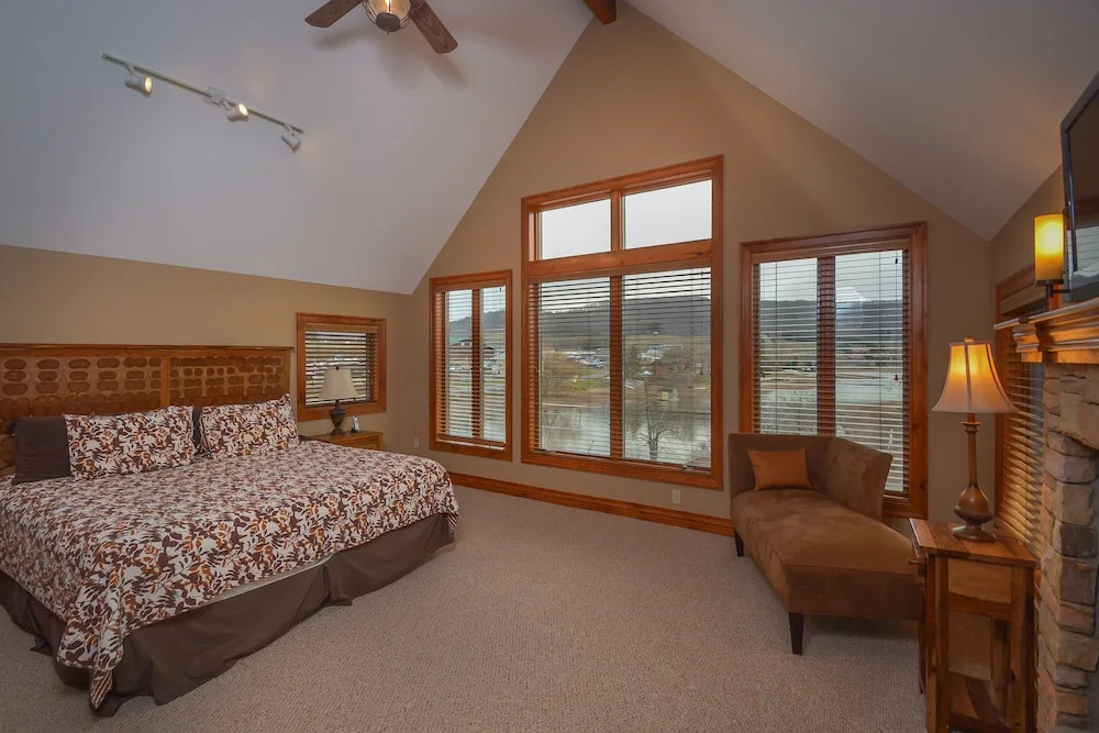 Weather or Not 4 Bedroom House