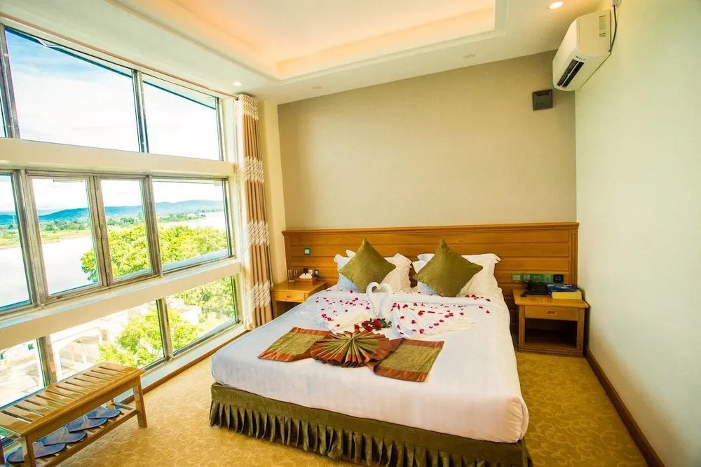 Cartel Hotel