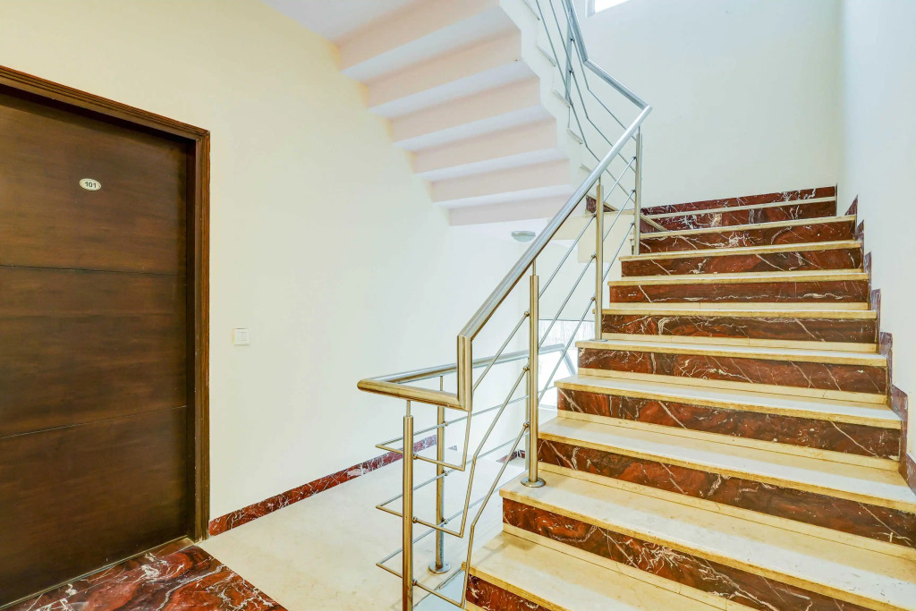 Townhouse Oak DLF Phase 2 Gurgaon