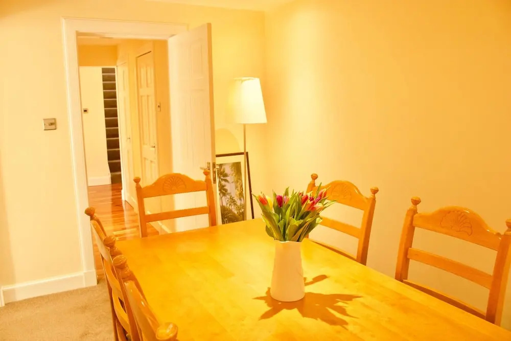 3 Bedroom House Near The City Centre