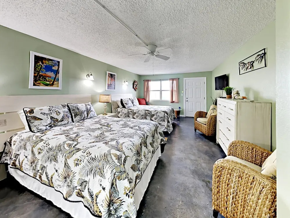 116 Sea Breeze - One Bedroom Condo