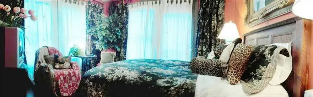 Robins Nest B&B