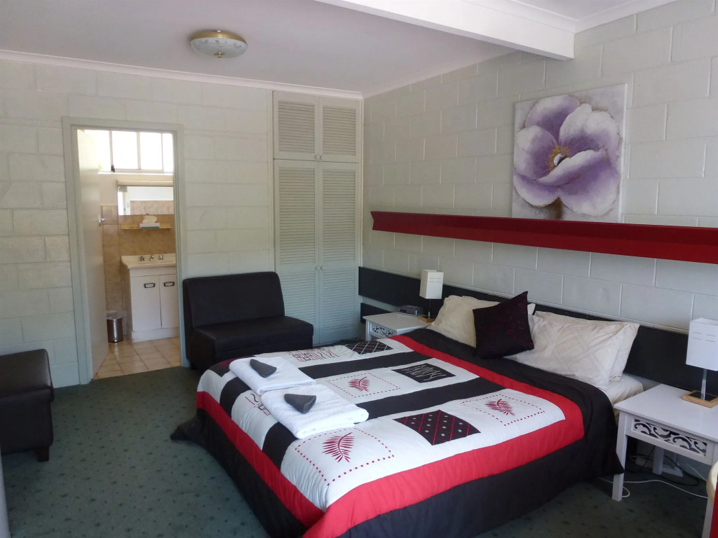 The Grampians Motel & The Views Restaurant