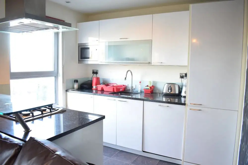 2 Bedroom Flat in North East London Sleeps 6