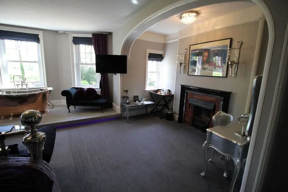 Dower House Hotel