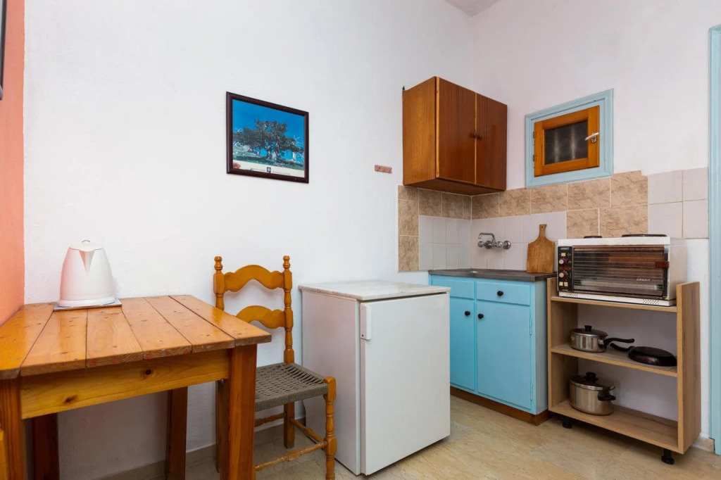 Alexandros Apartments