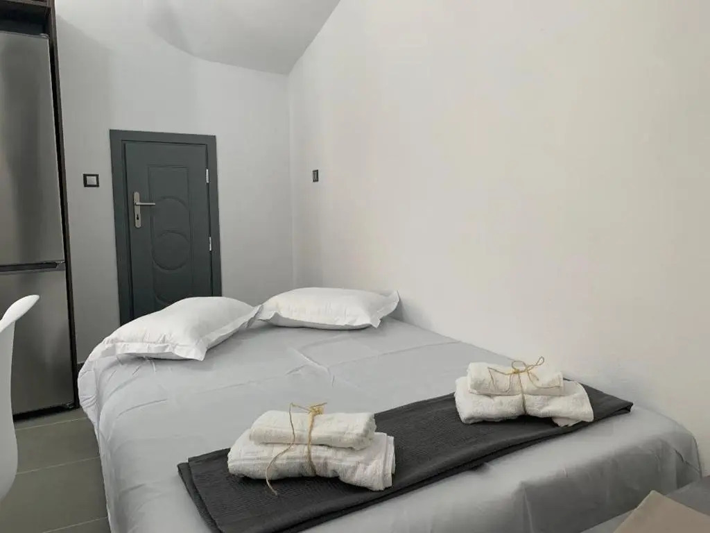 Thania's House ,4 minutes from the center of Hermoulis