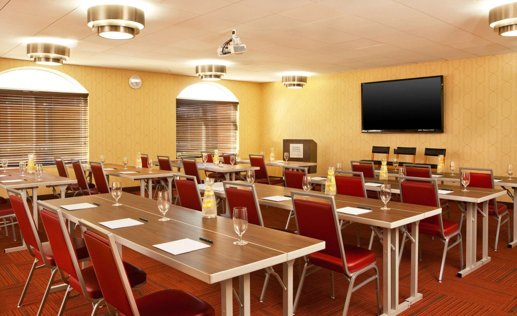 Four Points by Sheraton Louisville Airport