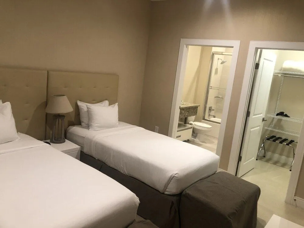 Comfortable 4 BDR House near Disney in Orlando