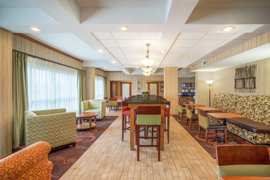 Spark by Hilton Bardstown