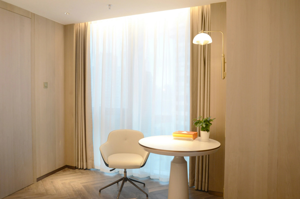 voco Chongqing Chaotianmen by IHG