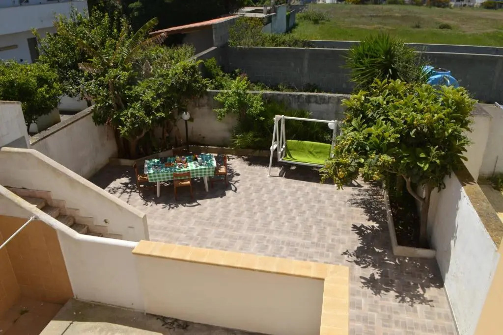 Charming Apartment In Central Location With Air Conditioning, Pets