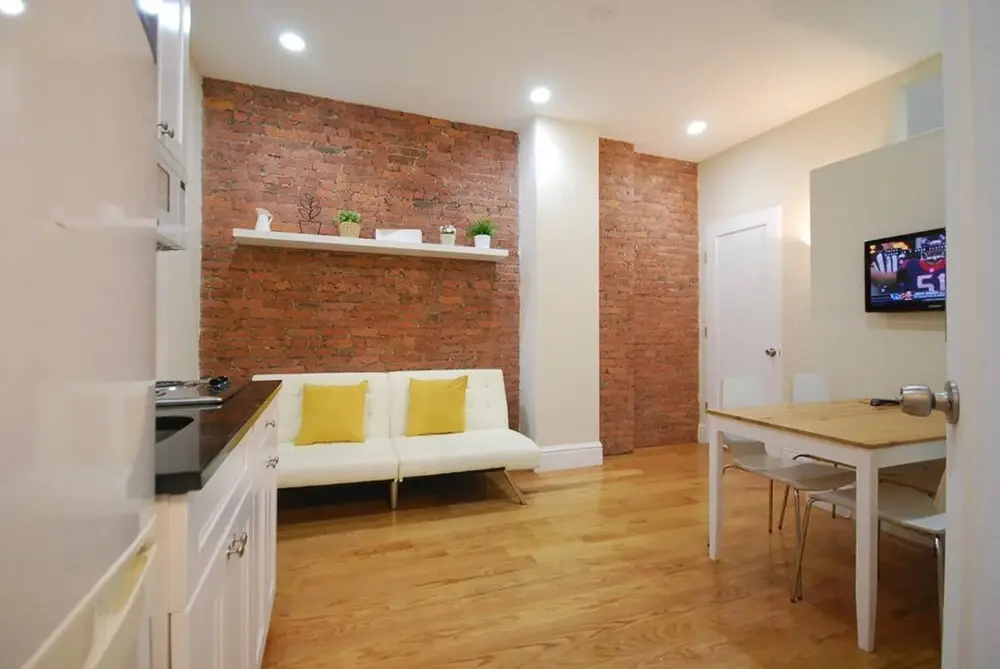 Broadway Suite NY