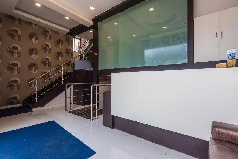 OYO 4083 Hotel Alfa Grand