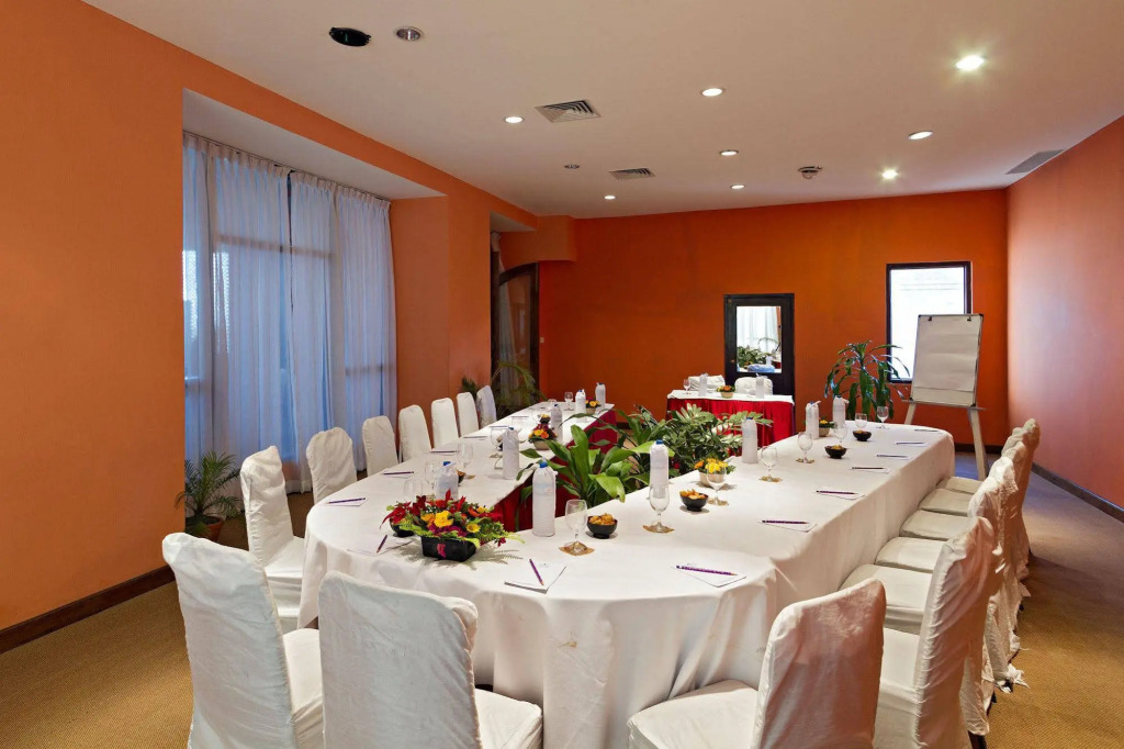 Bar Peepal Resort