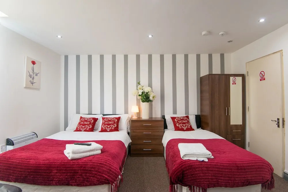 Snooze Apartments Flat 52