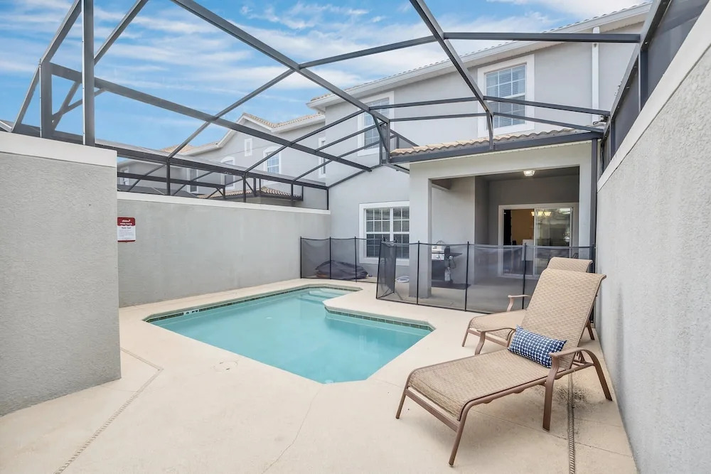 Spacious and Luxurious Home With Splash Pool, Close to Disney #4st804