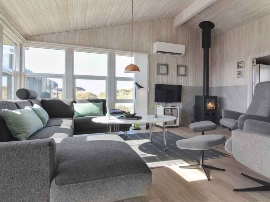 "Jannek" - 250m from the sea in NW Jutland