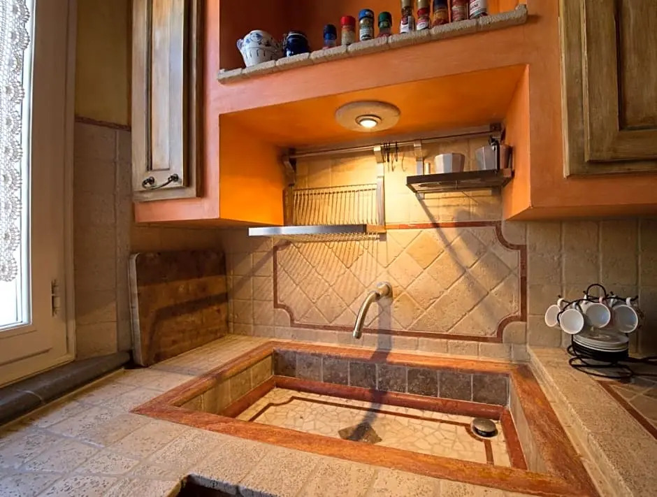 Villa Dacia bed bed and breakfast and Home Restaurant