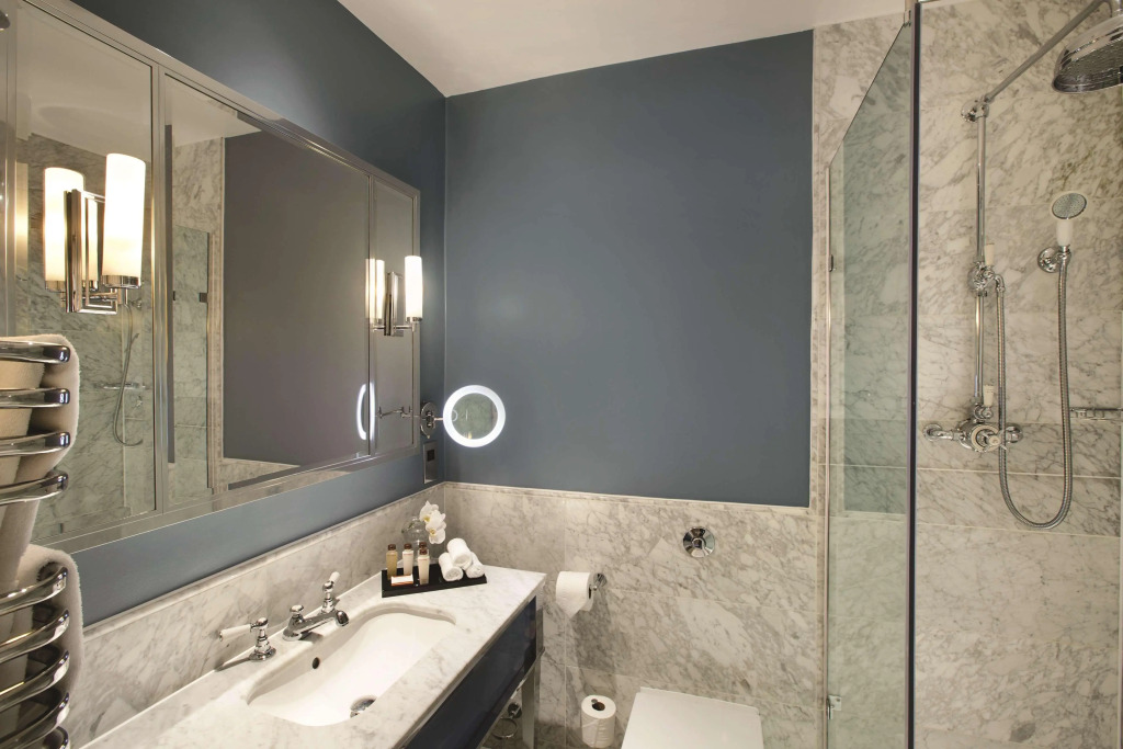 The Caledonian Edinburgh, Curio Collection by Hilton