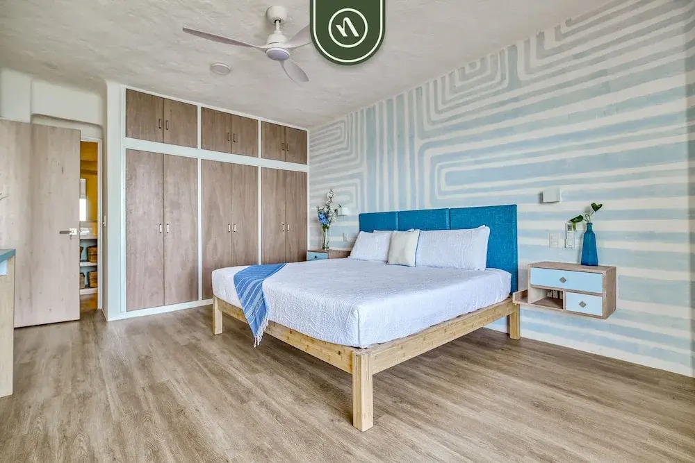 2BR Condo With Ocean View - Private Terrace