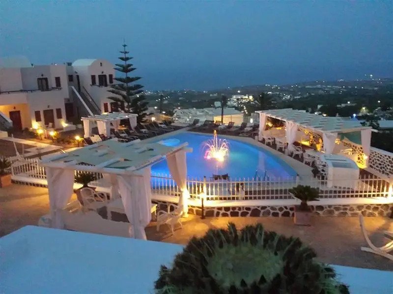 On An Island suites & apartments - Fira