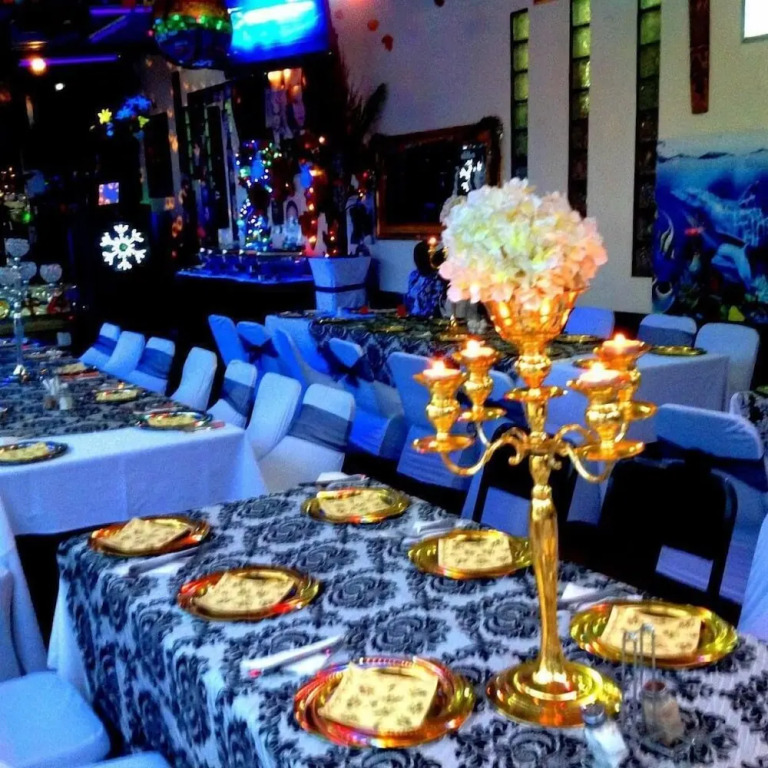 Le Dolphin's Grand Paradiso Hotel
