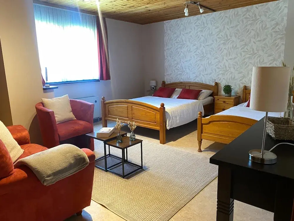 Apartment near forest in Nidrum