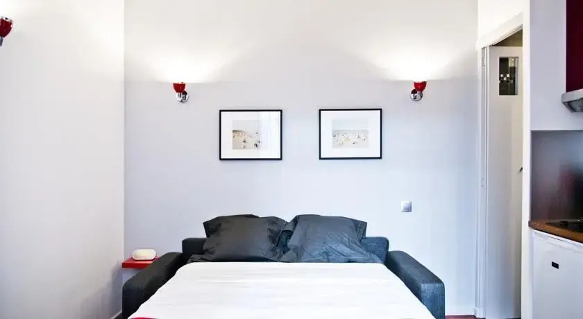 Pick a Flat - Le Marais / Place de Vosges Studio
