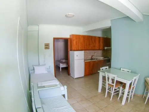Paradise Studios & Apartments