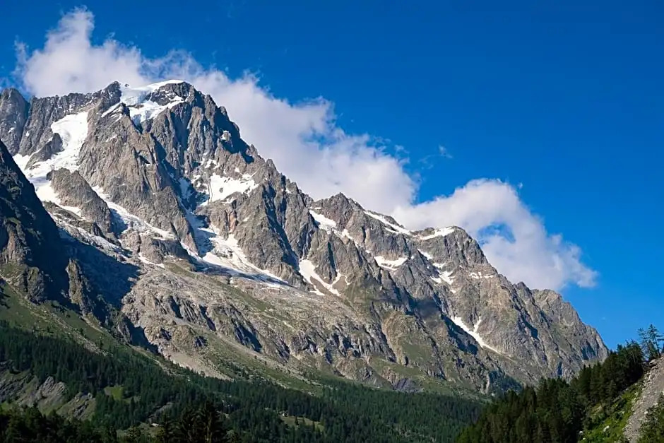 TH Courmayeur