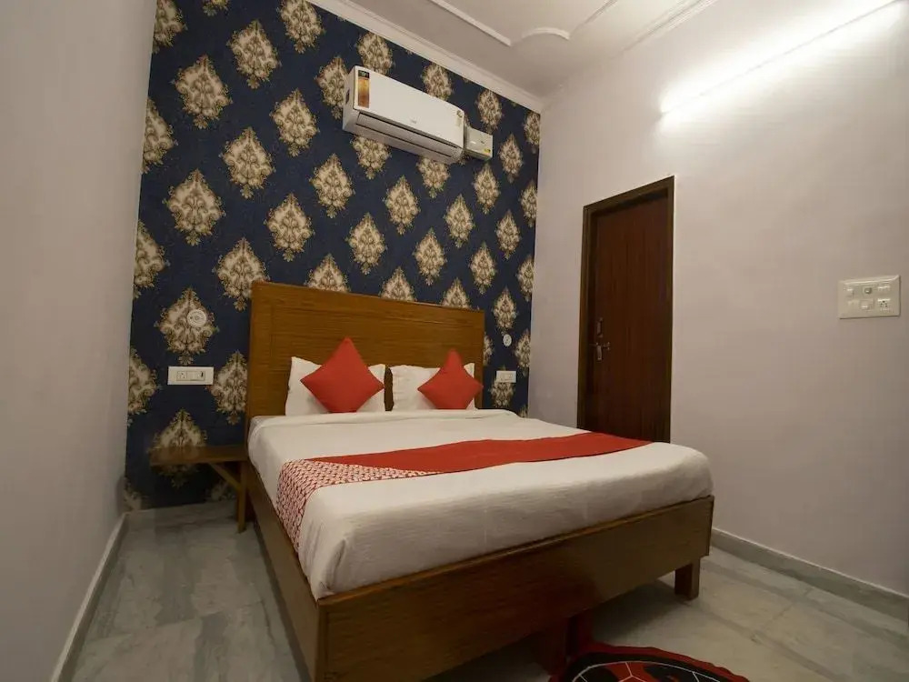 OYO 26449 Rajdhani Residency
